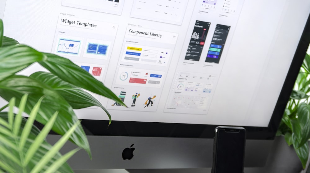 Illustration conseil — collaboration d'équipe — Devis application mobile: comment eviter les surcouts des le cadrage